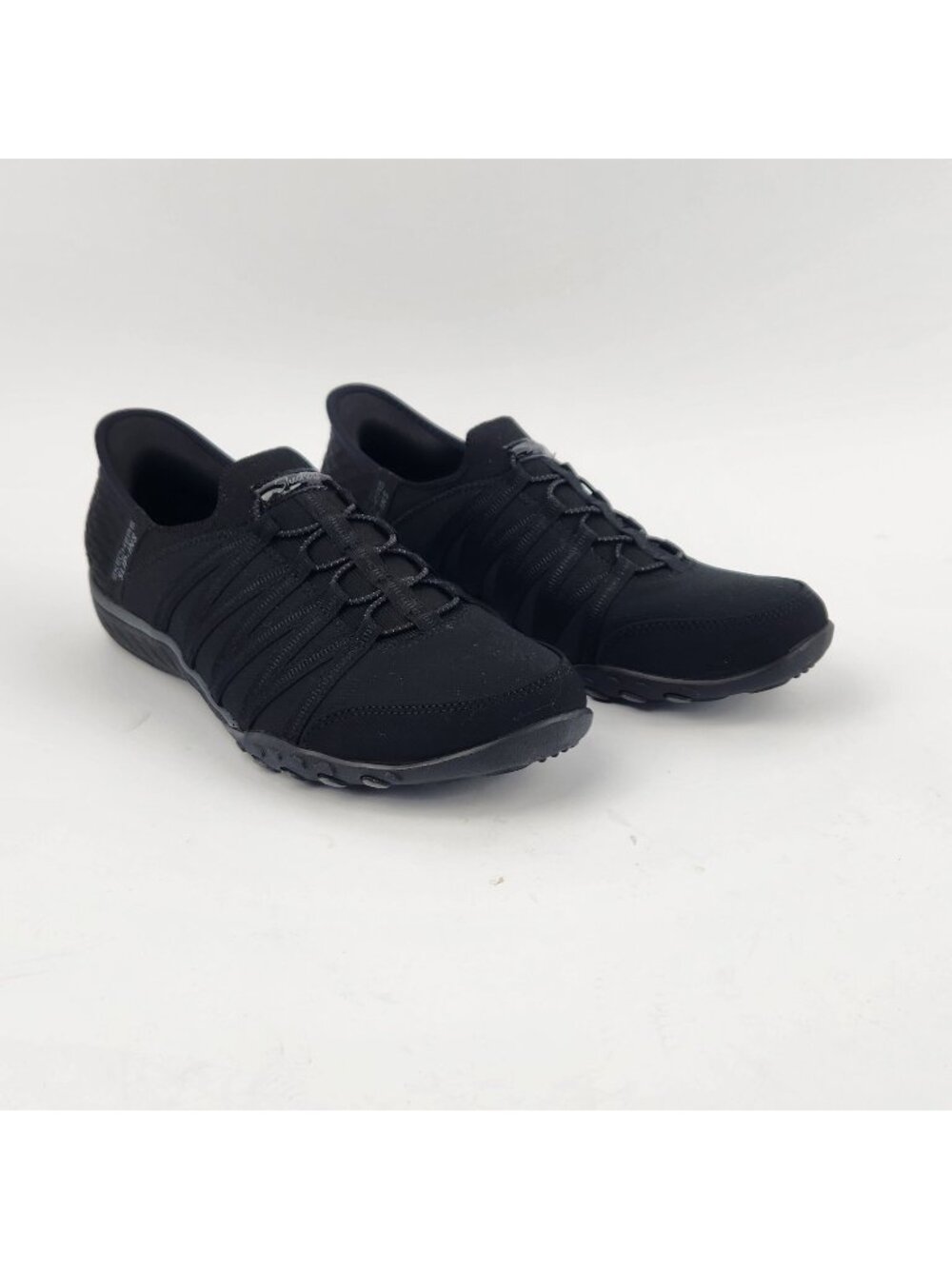 SKECHERS Hands Free Slip-Ins Relax Fit Breathe Easy Roll-With-Me Shoe 8.5 Black